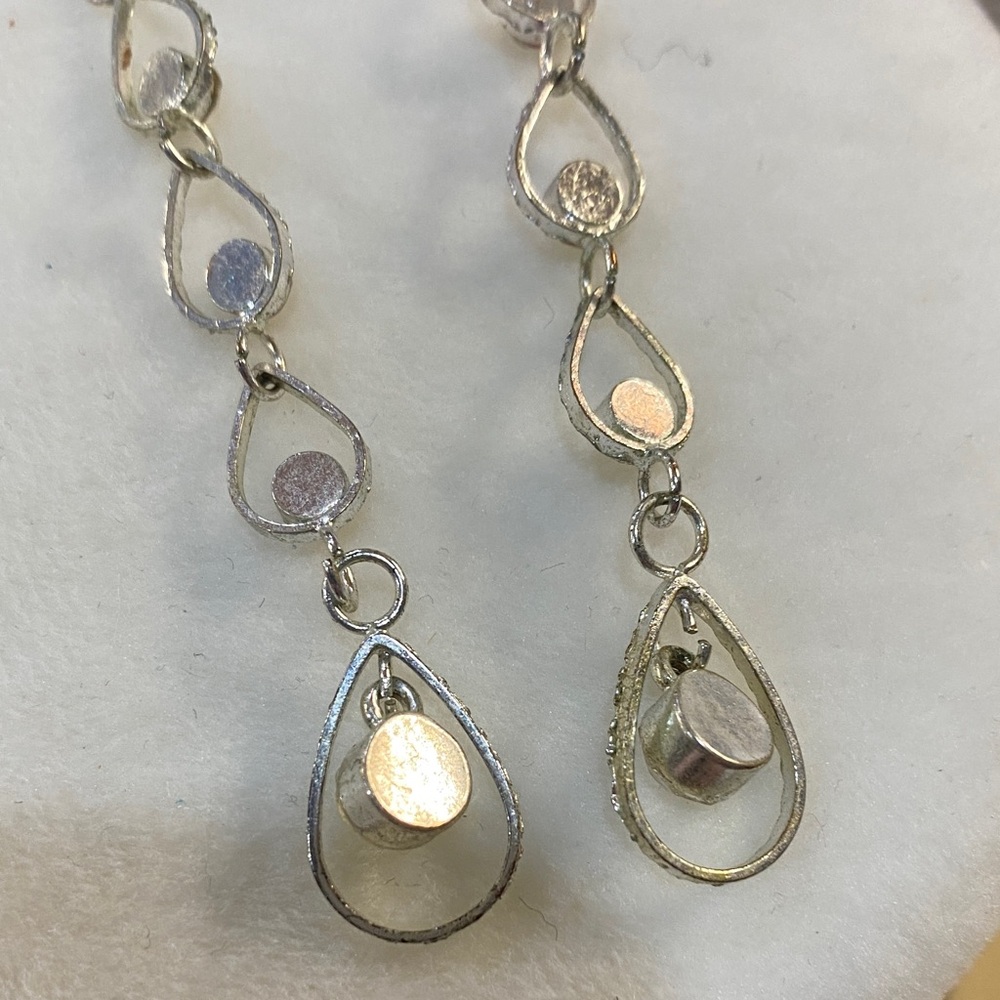 Elegant Drop Dangle Rhinestone Pierced Earrings - Picture 4 of 7
